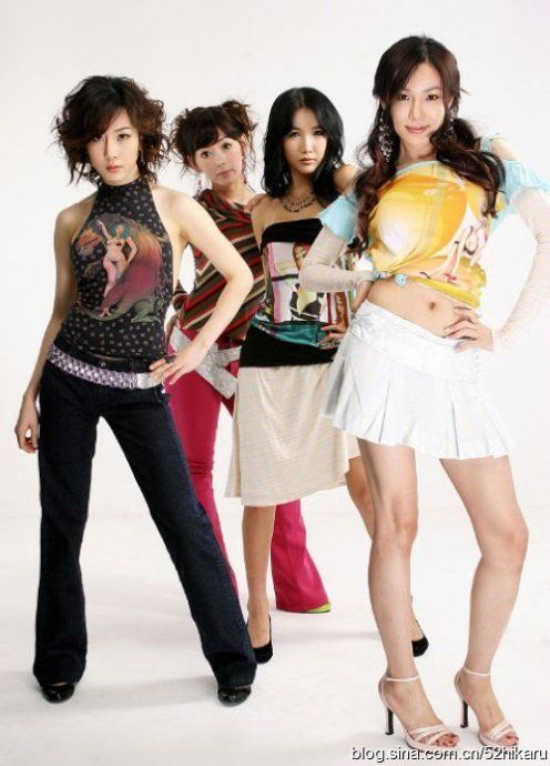 韩国变性人组合lady，由Sine、Yoona、Sahara